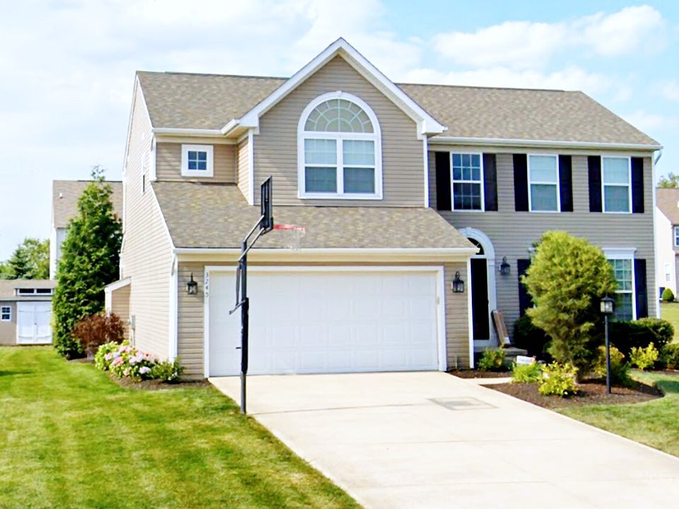 1st image of 3245 Burnham Dr