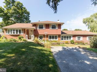 1215 Lotus Ln, West Chester, PA 19380