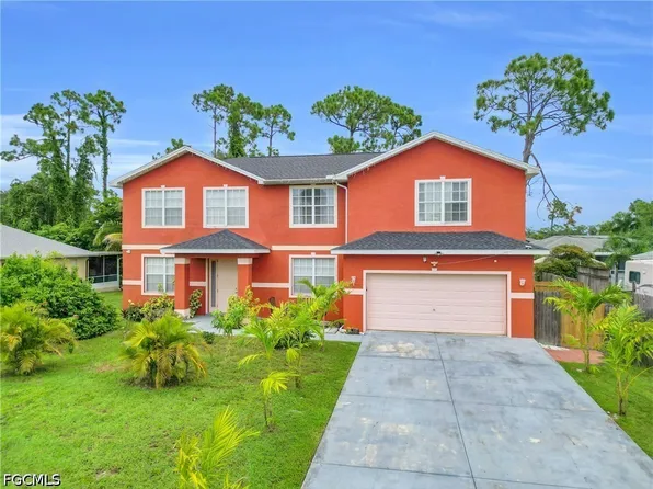 5562 Benton St, Lehigh Acres, FL 33971