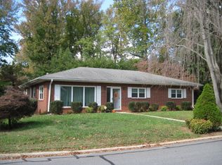 1218 Morgan Dr, Reidsville, NC 27320