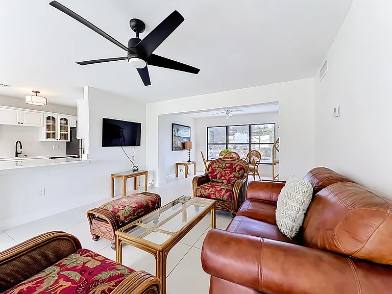 3234 Daytona Dr — Photo 9