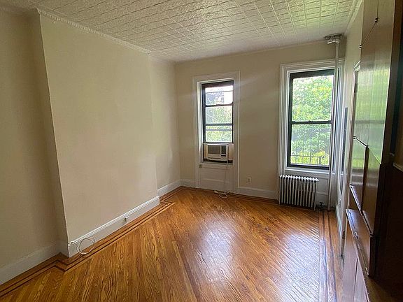 2nd image of 453 W 50th St #3C