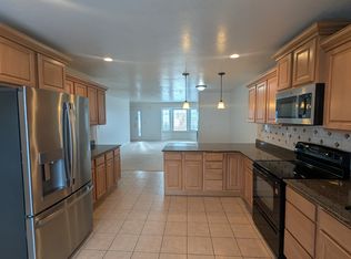 1320 E Lake Springs Ln, Salt Lake City, UT 84117