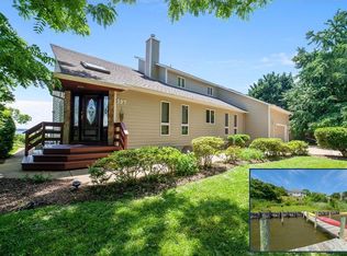 397 Overlook Dr, Lusby, MD 20657