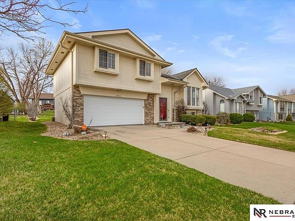3rd image of 15511 Josephine St