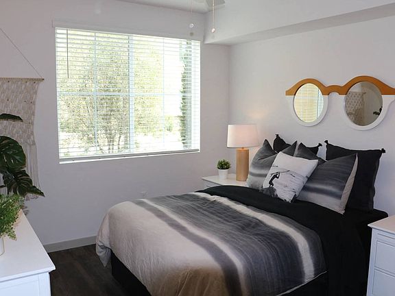 4th image of 3065 Village At The Park Dr #5157870
