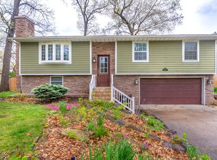 12203 Duttlinger Ln, Wheatfield, IN 46392