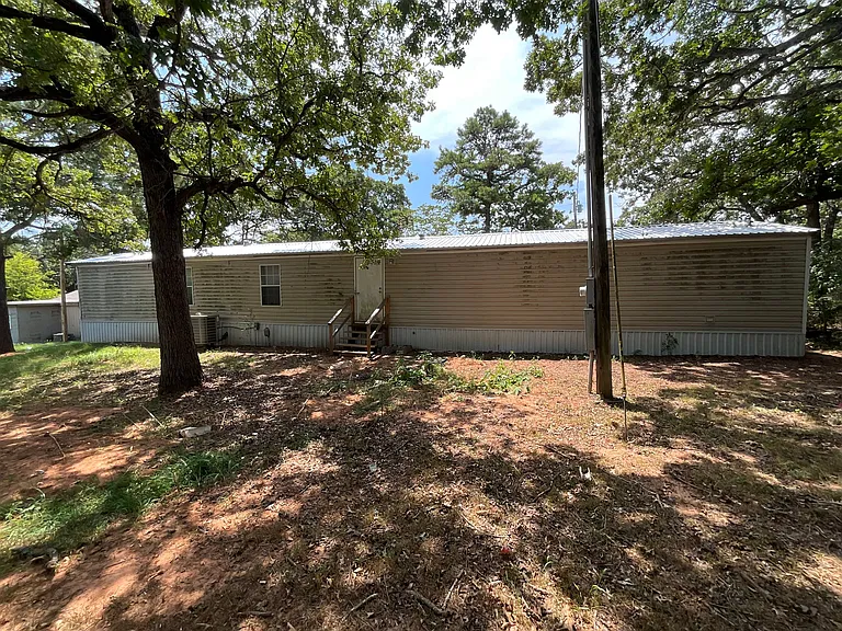 18075 Clayton Cir — Photo 11