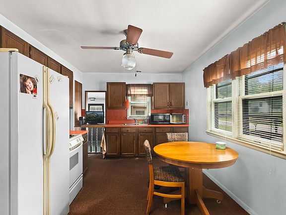 5th image of 7633 Lake Wood Dr