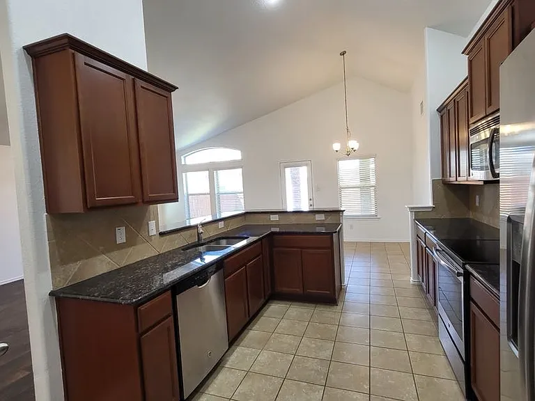 6709 Mustang Creek Rd — Photo 37