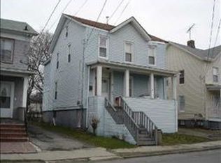 13 Cottage St, Middletown, NY 10940