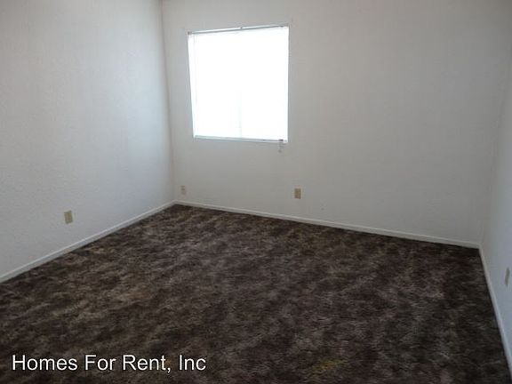 4th image of 546 W Henderson Ave APT A