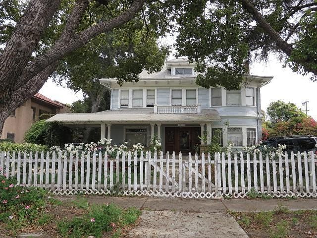 1st image of 1846 S Wilton Pl