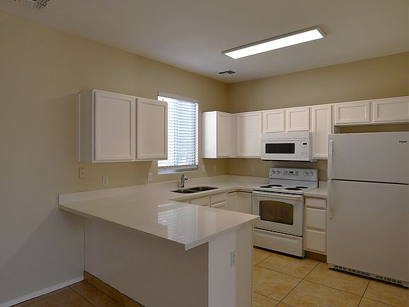 3rd image of 2300 E Magma Rd Unit 27