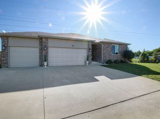 3066 N Oakland Ave, Springfield, MO 65803