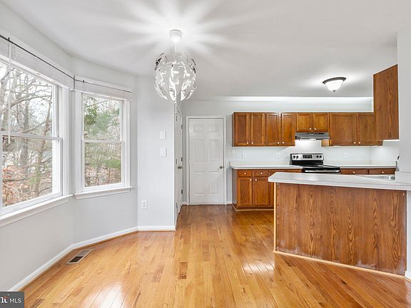 5th image of 10009 Shadowridge Ct