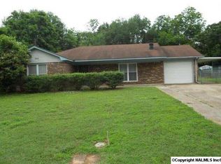 1003 Club View Dr NW, Huntsville, AL 35816