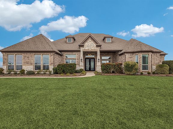 3rd image of 2924 Prairie View Dr