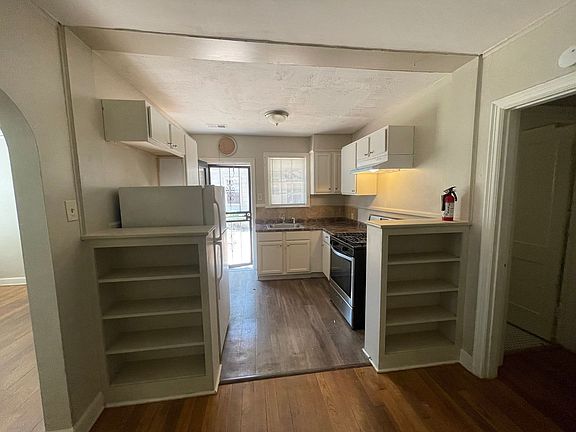 901 E Parkway 5_10202022