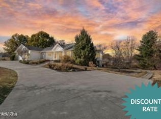 4207 Pea Ridge Rd, Maryville, TN 37804