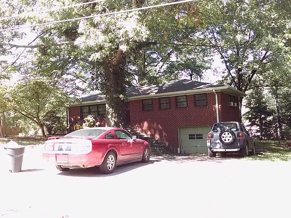 3rd image of 540 Jo Ann Dr SE