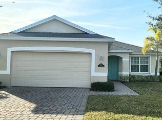 3184 Ashford Sq, Vero Beach, FL 32966