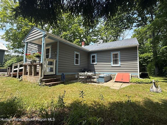 4th image of 216 Williams Lane
