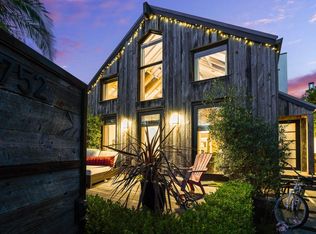 834 Palms Blvd, Venice, CA 90291