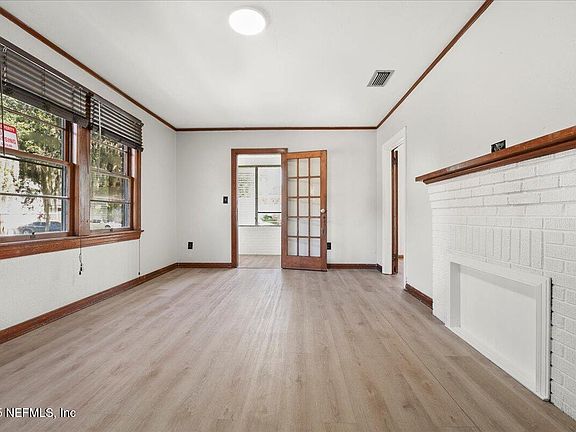 3rd image of 6511 EVELYN Drive