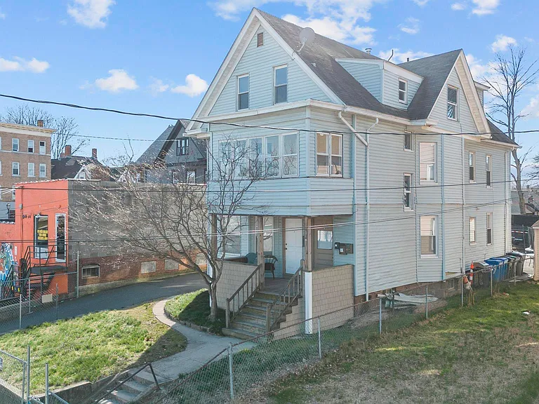 79 Hazel St #3 — Photo 21