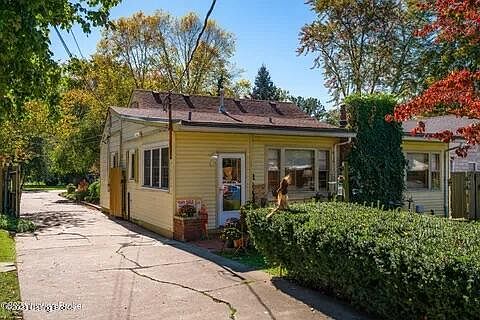 5th image of 5533 Bruce Ave