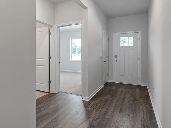 2nd image of 61 Hawley Glen Dr