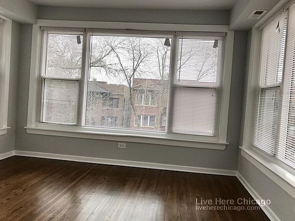 4th image of 7447 N Greenview Ave #7445111