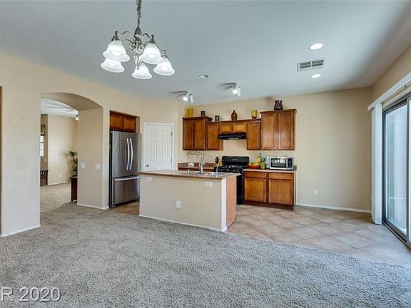 5th image of 8990 Harmony Grove Ave