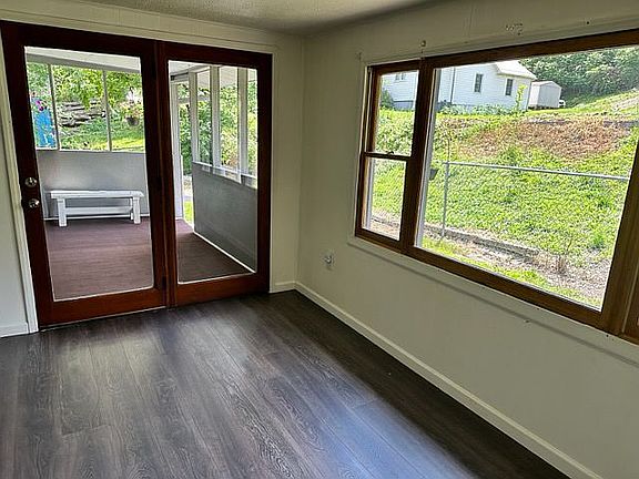 5th image of 74 City View Ave