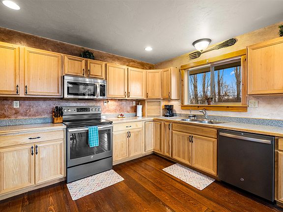 4th image of 3965 Columbia Falls Stage Rd