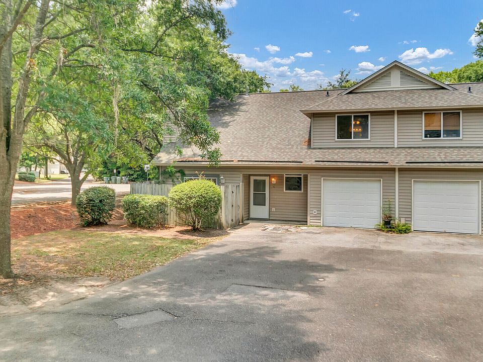 1st image of 940 E Estates Blvd #5L