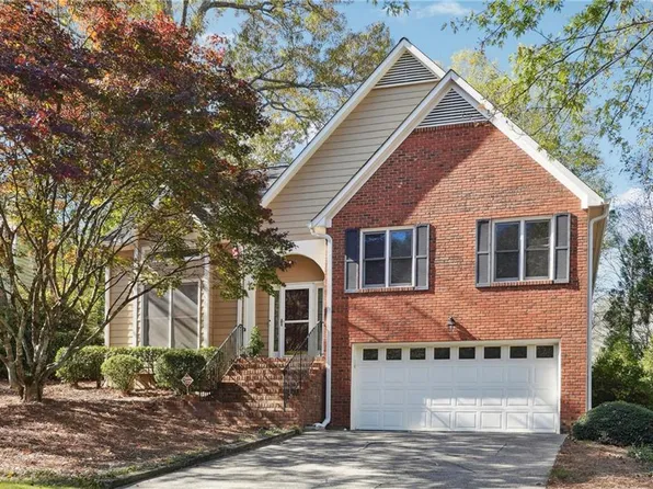 801 Pinebrook Ct, Alpharetta, GA 30009