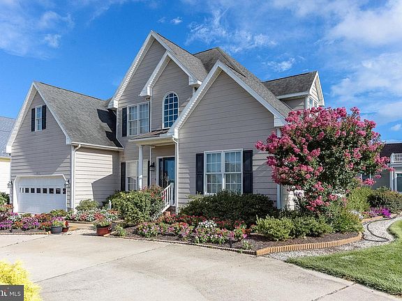 3rd image of 34930 Royal Troon Cir