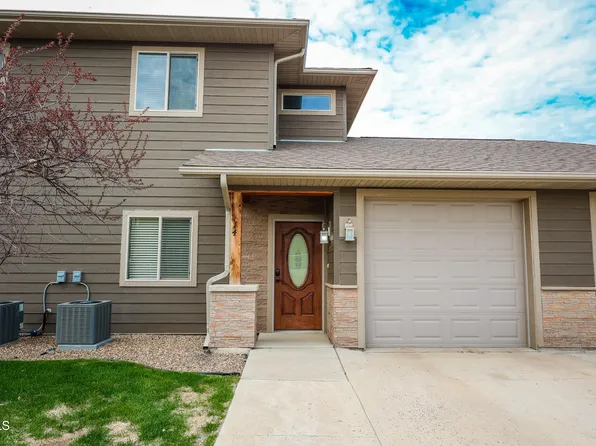 3602 33rd Ave W Unit 14, Williston, ND 58801