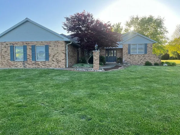 904 Coalshaft Bridge Rd, Sullivan, IL 61951