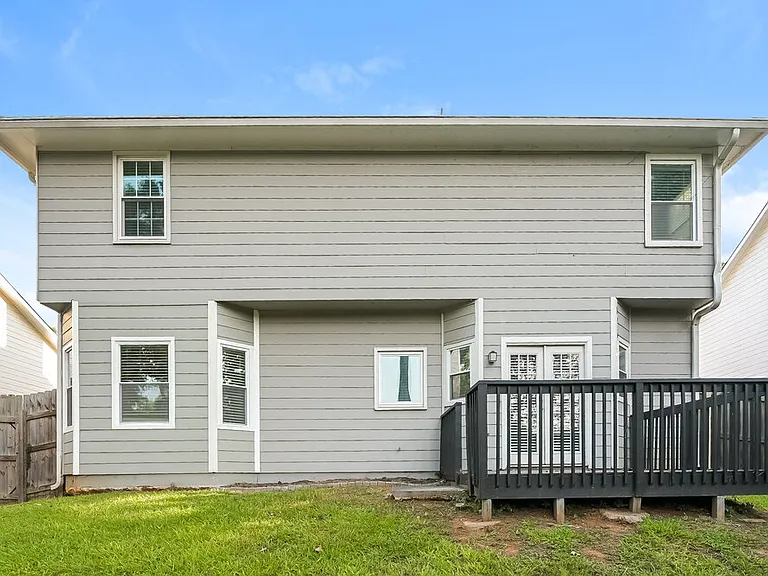 2104 Watercrest Cir — Photo 16