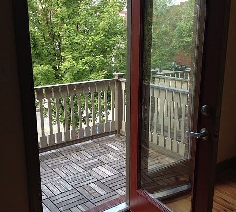 4th image of 2622 W Grace St