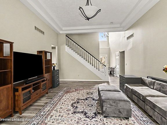 5th image of 5810 Cartago Dr