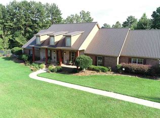 337 J C Prestage Rd, Pelahatchie, MS 39145