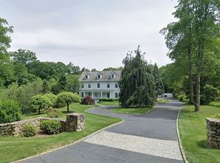 256 Country Club Rd, New Canaan, CT 06840