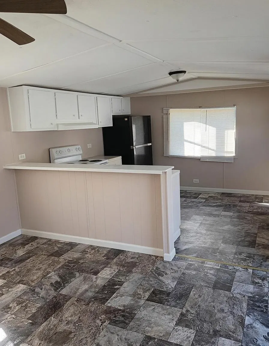 2 bed, 880 sqft, $850 — Photo 2
