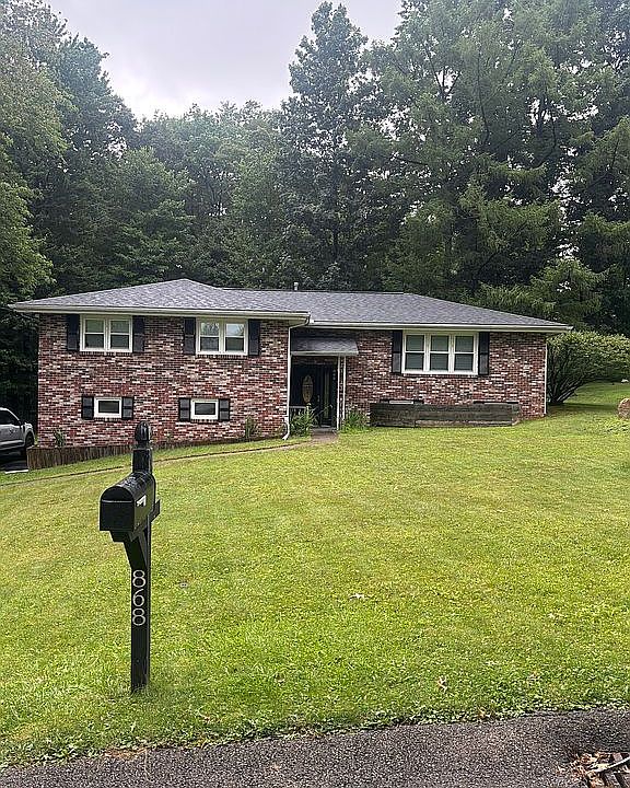1st image of 868 White Farm Rd