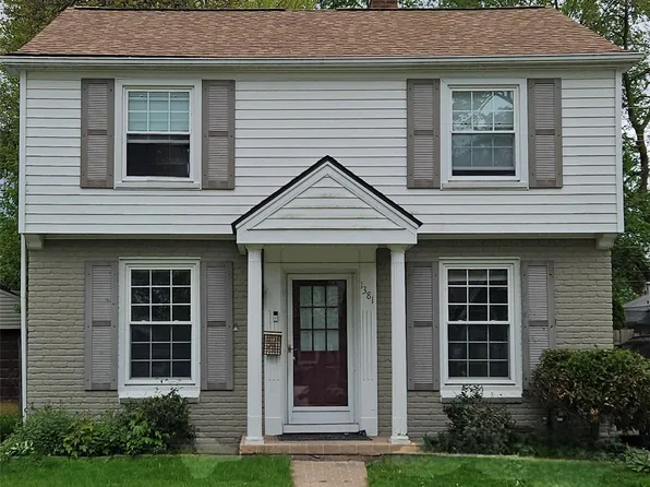 1381 Brys Dr, Grosse Pointe Woods, MI 48236