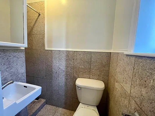 Rented by J PRESTON AND ASSOCIATES INC | media 15